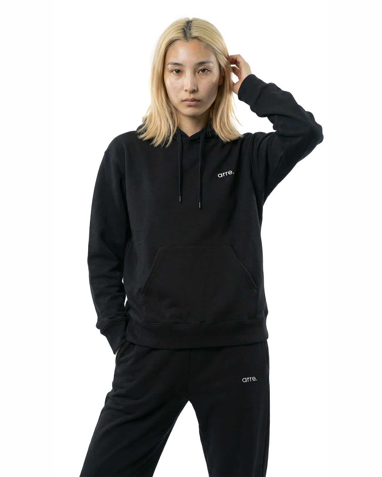 ESSENTIAL SWEAT HOODIE - black