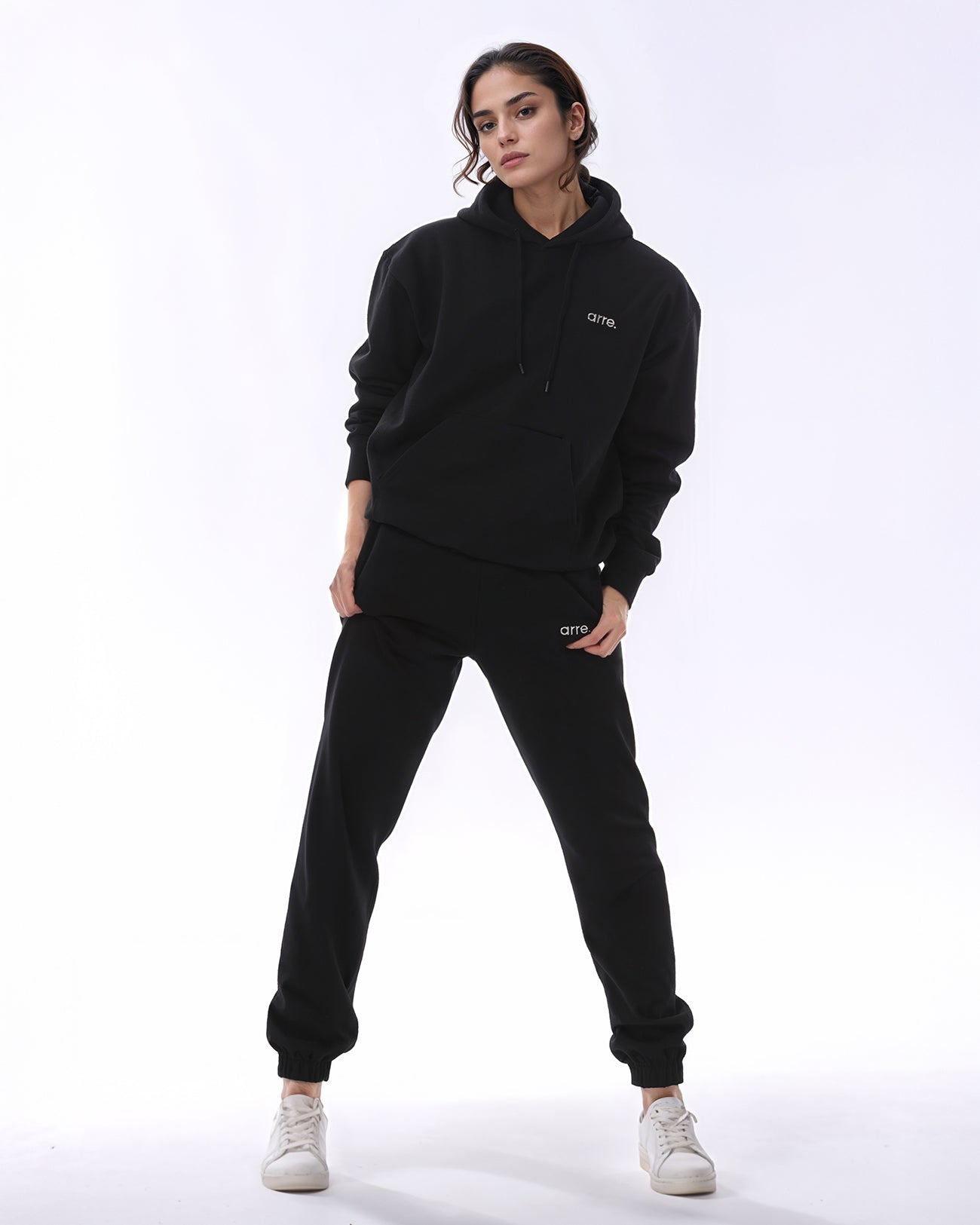 ESSENTIAL SWEAT PANTS - black