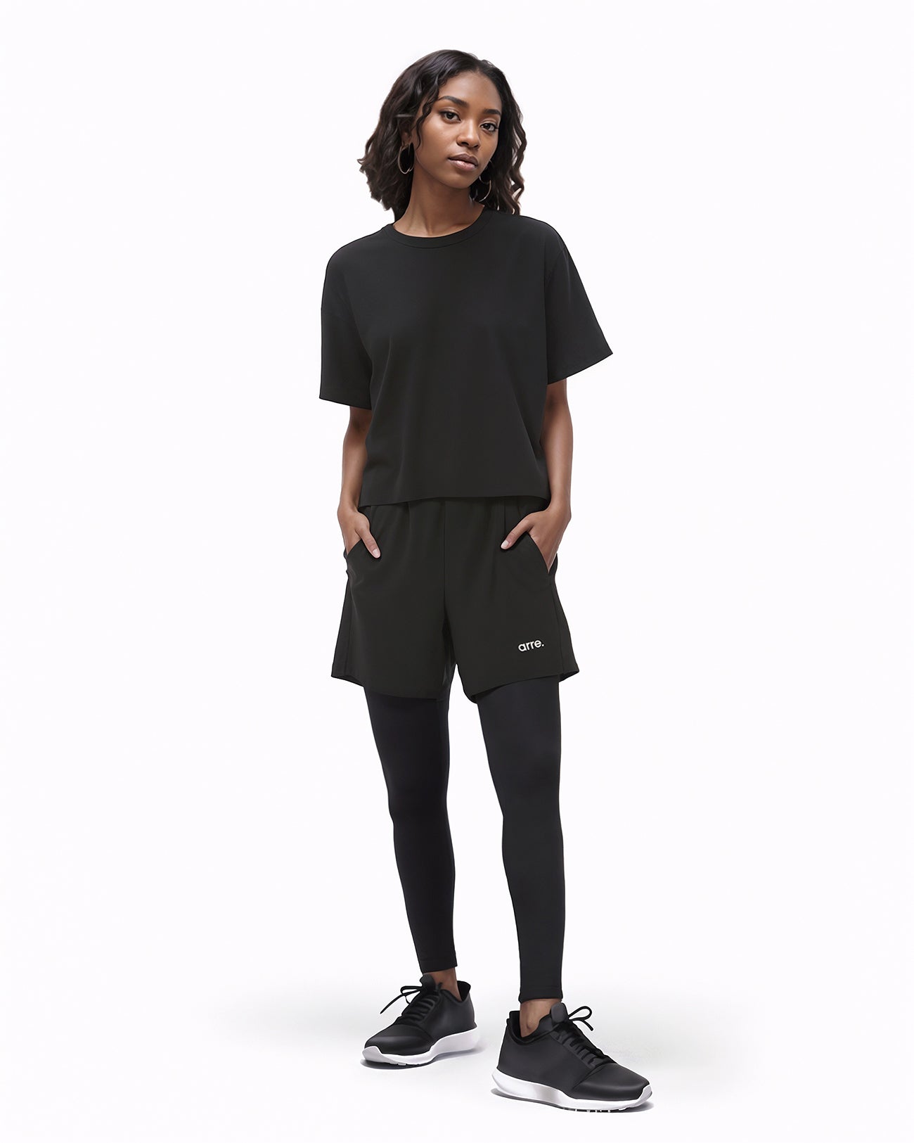 CROPPED RELAXED TEE - black